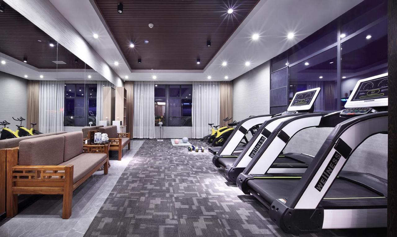 Wing Hotel Guilin - Central Square Екстериор снимка
