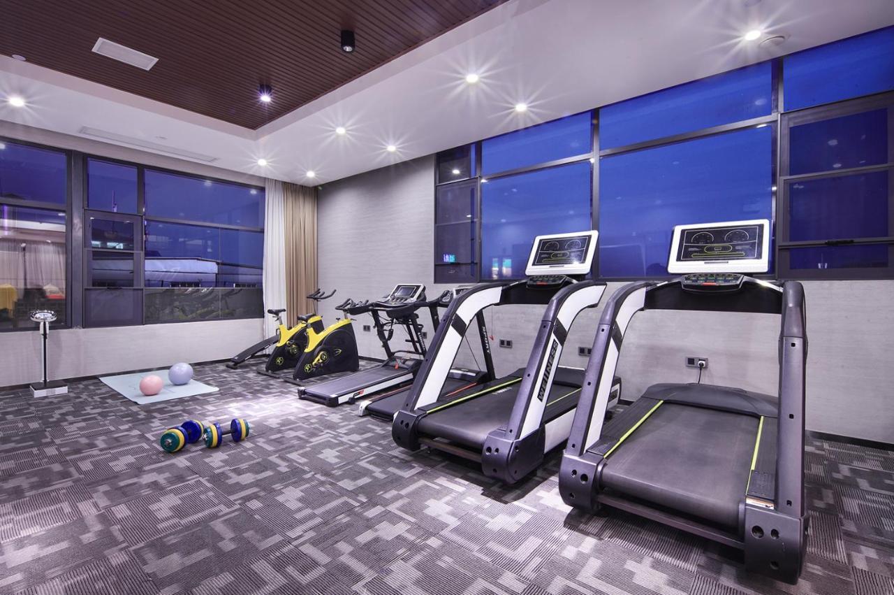 Wing Hotel Guilin - Central Square Екстериор снимка