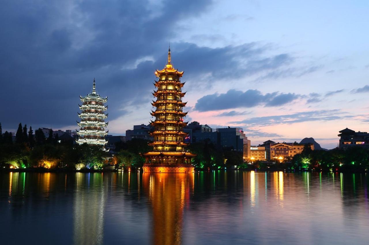 Wing Hotel Guilin - Central Square Екстериор снимка