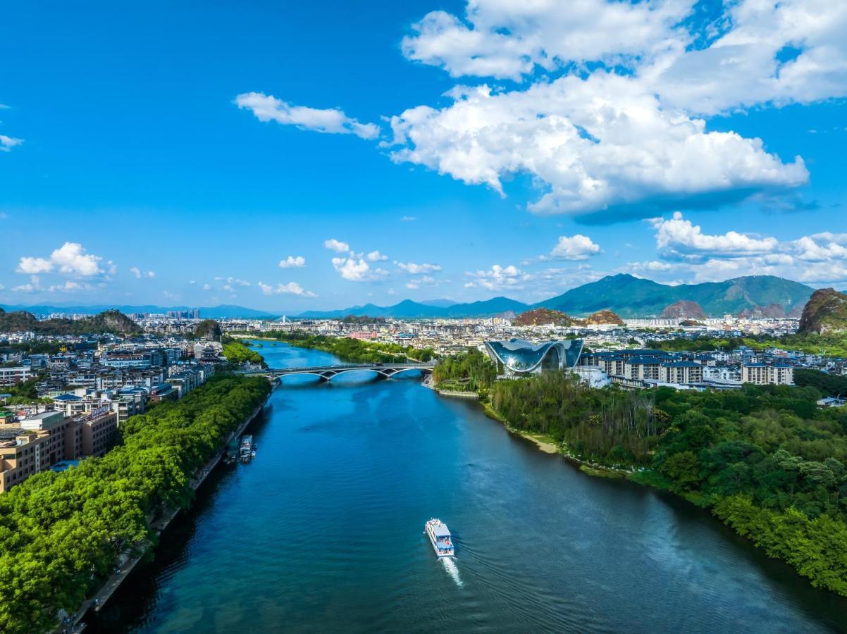 Wing Hotel Guilin - Central Square Екстериор снимка