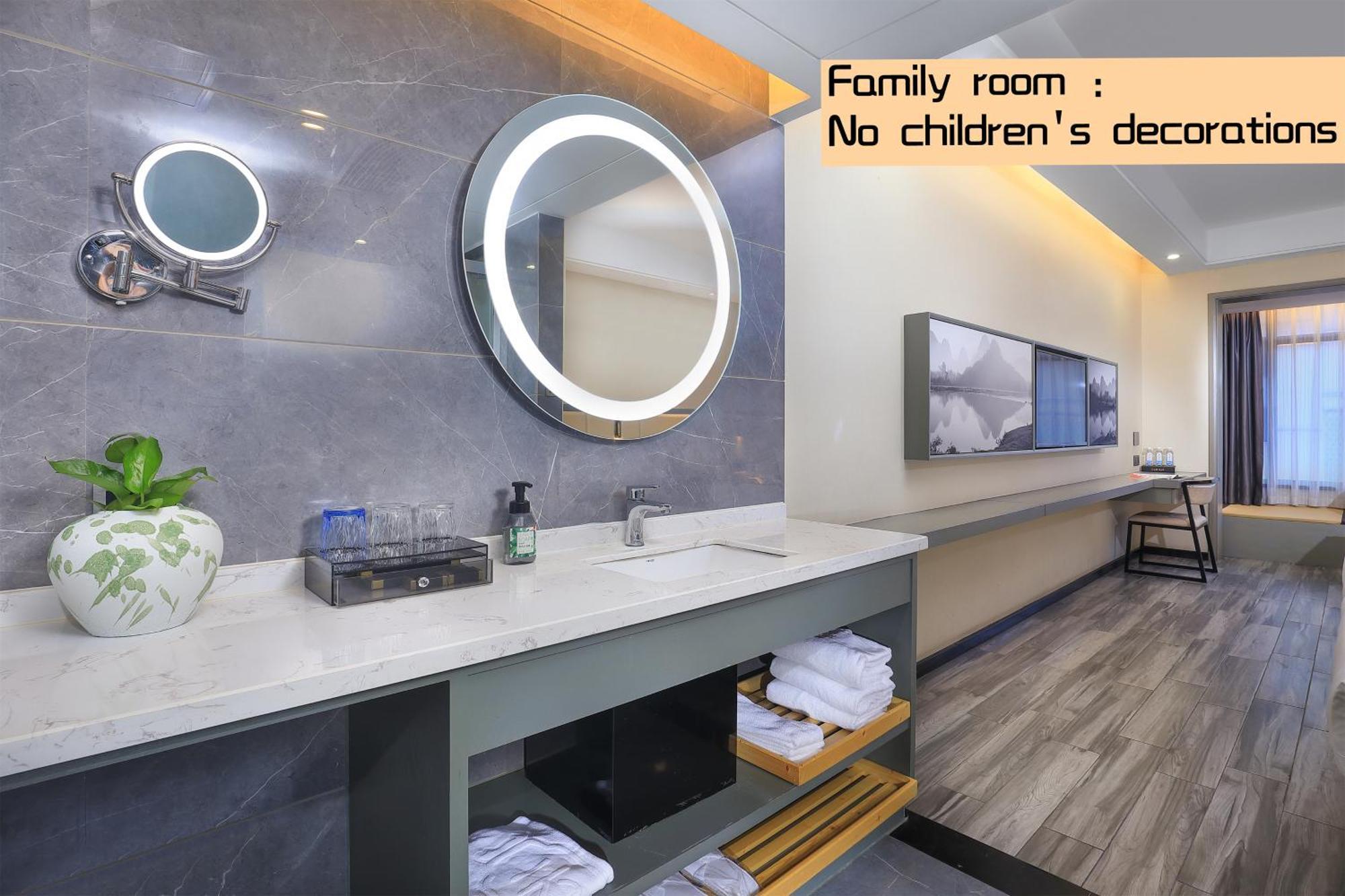 Wing Hotel Guilin - Central Square Стая снимка