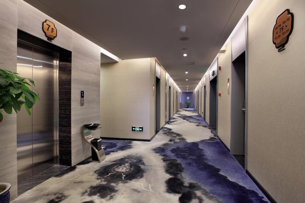 Wing Hotel Guilin - Central Square Екстериор снимка
