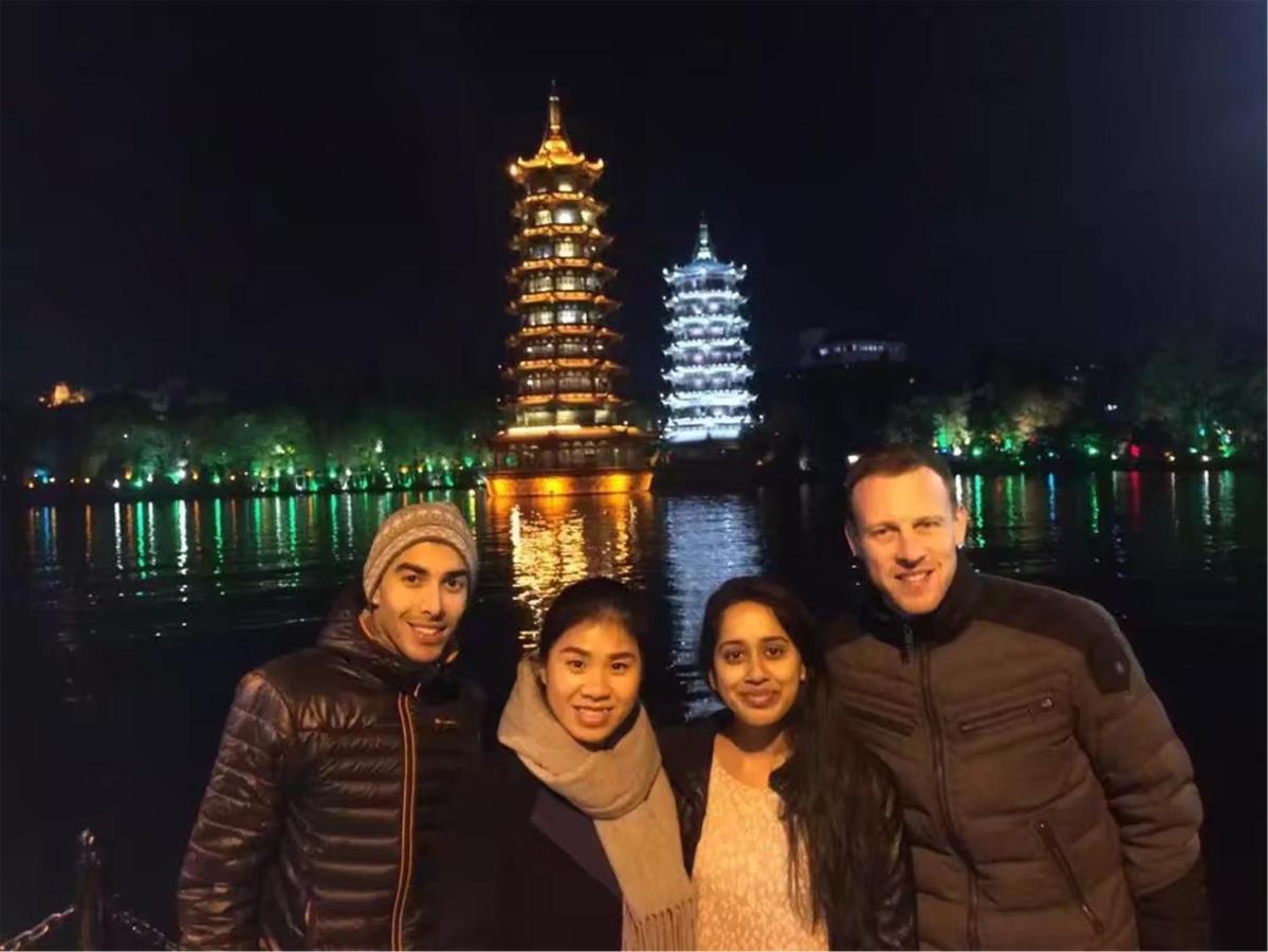 Wing Hotel Guilin - Central Square Екстериор снимка